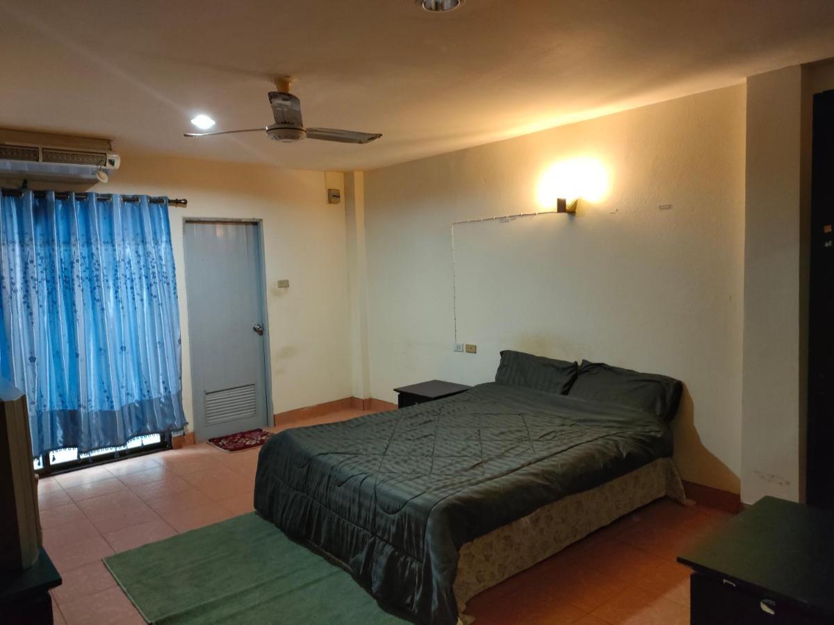 Apartments Thai Smile Pattaya Esterno foto