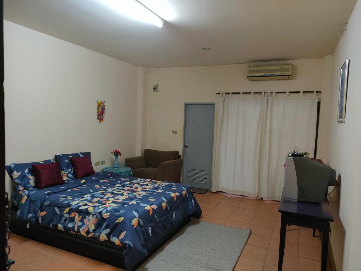 Apartments Thai Smile Pattaya Esterno foto